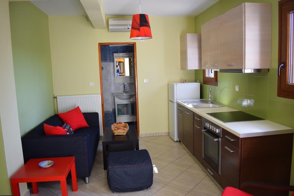 Petros Apartment Pachaina Exterior photo